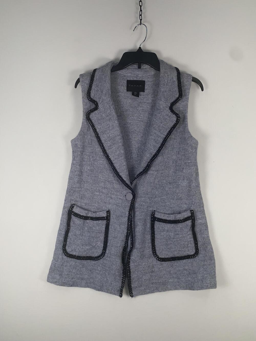 Tahari Sweater Vest Womens Medium Gray Collared Knit Button Pockets Wool Blend